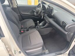 TOYOTA Yaris Basis /  12x Fahrzeuge verfügbar
