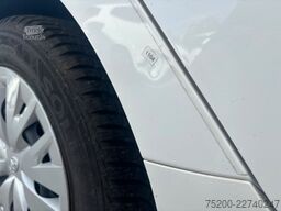 TOYOTA Yaris Basis /  12x Fahrzeuge verfügbar