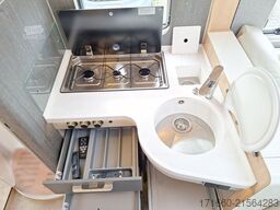 HYMER/ERIBA B-Klasse ML I BlackLine 790 hydr. Hubstützen