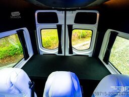 Mercedes-Benz Sprinter 319, Taxi 8+1