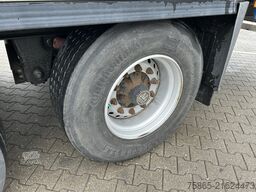 Schmitz Cargobull SCB S3B / Box / BPW Drum / NL Trailer