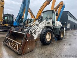 LIEBHERR L 524 Radlader / AC / Klappschaufel