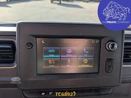 Renault Master 2.3 DCI KOFFER MET LAADBRUG