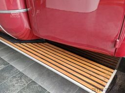 Berna Adler mit Frech Hoch Sissach Aufbau Cabrio