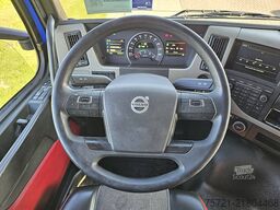 VOLVO FM 330 SLEEPERCAB NL-TRUCK