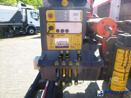 Mercedes-Benz Actros 2536 6x2 RHD + Palfinger PK8501