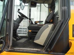 JCB 427 AGT4F