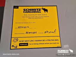 Schmitz Cargobull Curtainsider Mega