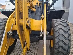 KOMATSU WA200 * WENIG BELASTET * TOP * NEUE REIFEN