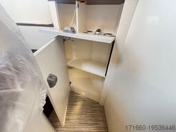 BÜRSTNER Elegance I 920 G Leder, Dachklima, Markise