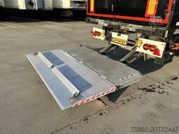 Schmitz Cargobull SCB S2 / Box / Laadklep / Accu Pack / APK TUV 1...