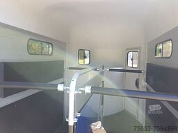 Cheval Liberté Gold 3 2er Pferdeanhänger Sattelkammer Lager Neuss