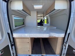 SUNLIGHT Camper Van Cliff 600 Entry