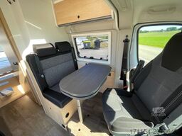 SUNLIGHT Camper Van Cliff 600 Entry