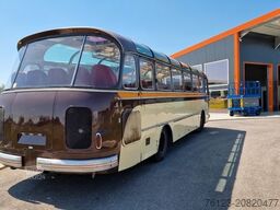 SETRA Kässbohrer Setra S 11