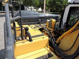 Komatsu HB215 + GPS / PC210