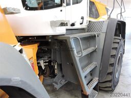Liebherr L 566 Xpower