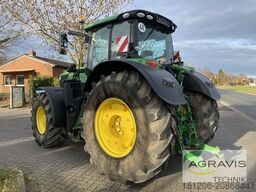 John Deere 6215 R