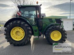 John Deere 6215 R
