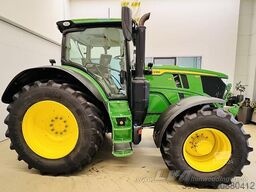 John Deere 6R 215