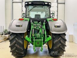 John Deere 6R 215