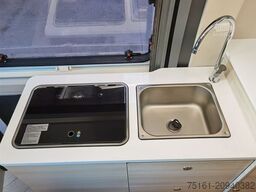 CHAUSSON V697 FIRST LINE / - 2025- / 140PS / EINZELBETTEN