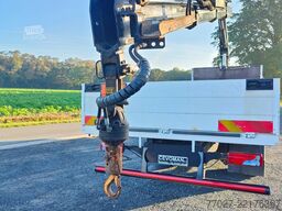 MAN TGM 18.250 Open box + HIAB 166-3