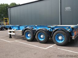 Van Hool 3 Axle container chassis 20/30ft