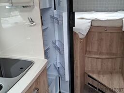 EURAMOBIL Profila T 676 EB Markise/SAT/TV/AHK/Solar/Navi