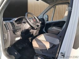 EURAMOBIL Profila RS 695 EB Mondial Prestige Solar TV/SAT