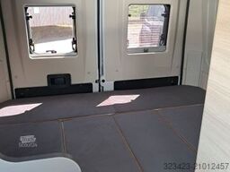 CHAUSSON Van Challenger Sunset Edition Markise,Solar,RK