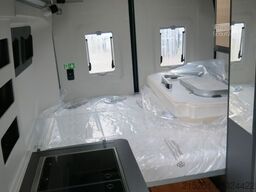 WESTFALIA Dreamer D51, Festbett, 2 m Stehh. *RADIKAL REDUZ