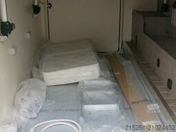 ROLLER TEAM Zefiro 295TL, MR25/26 riesiges Queerbett/Garage