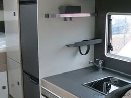 ROLLER TEAM Zefiro 295TL, MR25/26 riesiges Queerbett/Garage