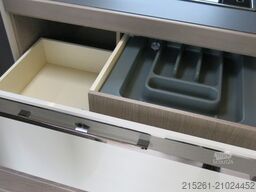 ROLLER TEAM Zefiro 295TL, MR25/26 riesiges Queerbett/Garage