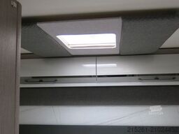 ROLLER TEAM Zefiro 295TL, MR25/26 riesiges Queerbett/Garage