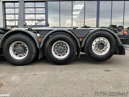 Mercedes-Benz Arocs 3251 8x4 Euro 6 HIab 28 Tonmeter laadkraan
