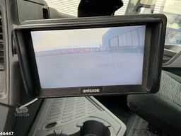 Mercedes-Benz Arocs 3251 8x4 Euro 6 Hiab 28 Tonmeter laadkraan
