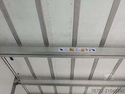 SCHMITZ CARGOBULL SKO 24/L FP 45 Multitemp/Doppelst./LBW 3to./Lift