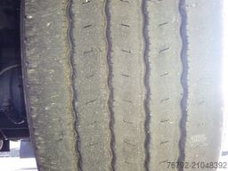 SCHMITZ CARGOBULL SKO 24/L FP 45 Multitemp/Doppelst./LBW 3to./Lift