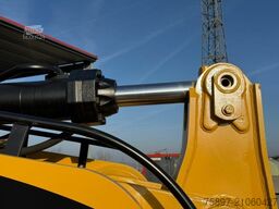CATERPILLAR 963D Laderaupe / Schutz Belüftung