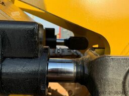 CATERPILLAR 963D Laderaupe / Schutz Belüftung