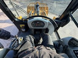 CATERPILLAR 963D Laderaupe / Schutz Belüftung