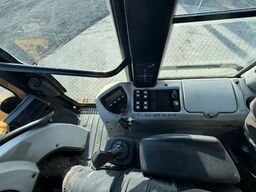 CATERPILLAR 963D Laderaupe / Schutz Belüftung