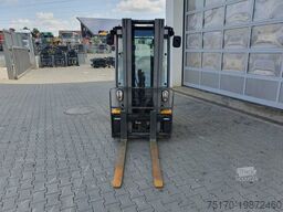 JUNGHEINRICH EFG 215 / Triplex: 4.25m! / SS / nur 2.184h!