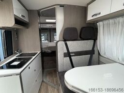 PÖSSL Roadcruiser Fiat 140 PS Sturm Blau