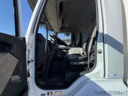 Renault Midlum 270.14 L 4x2 Kühlkoffer / HB / Swiss-Vehicle