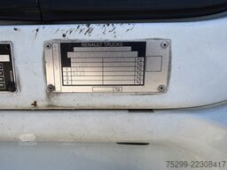 Renault Midlum 270.14 L 4x2 Kühlkoffer / HB / Swiss-Vehicle