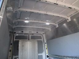 VOLKSWAGEN Crafter, 35 2.0, L4H2, TÜV 06/2026, spez. Aufbau