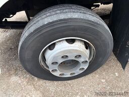 IVECO ML120E22/P EEV / GESLOTEN LAADBAK MET LAADKLEP /